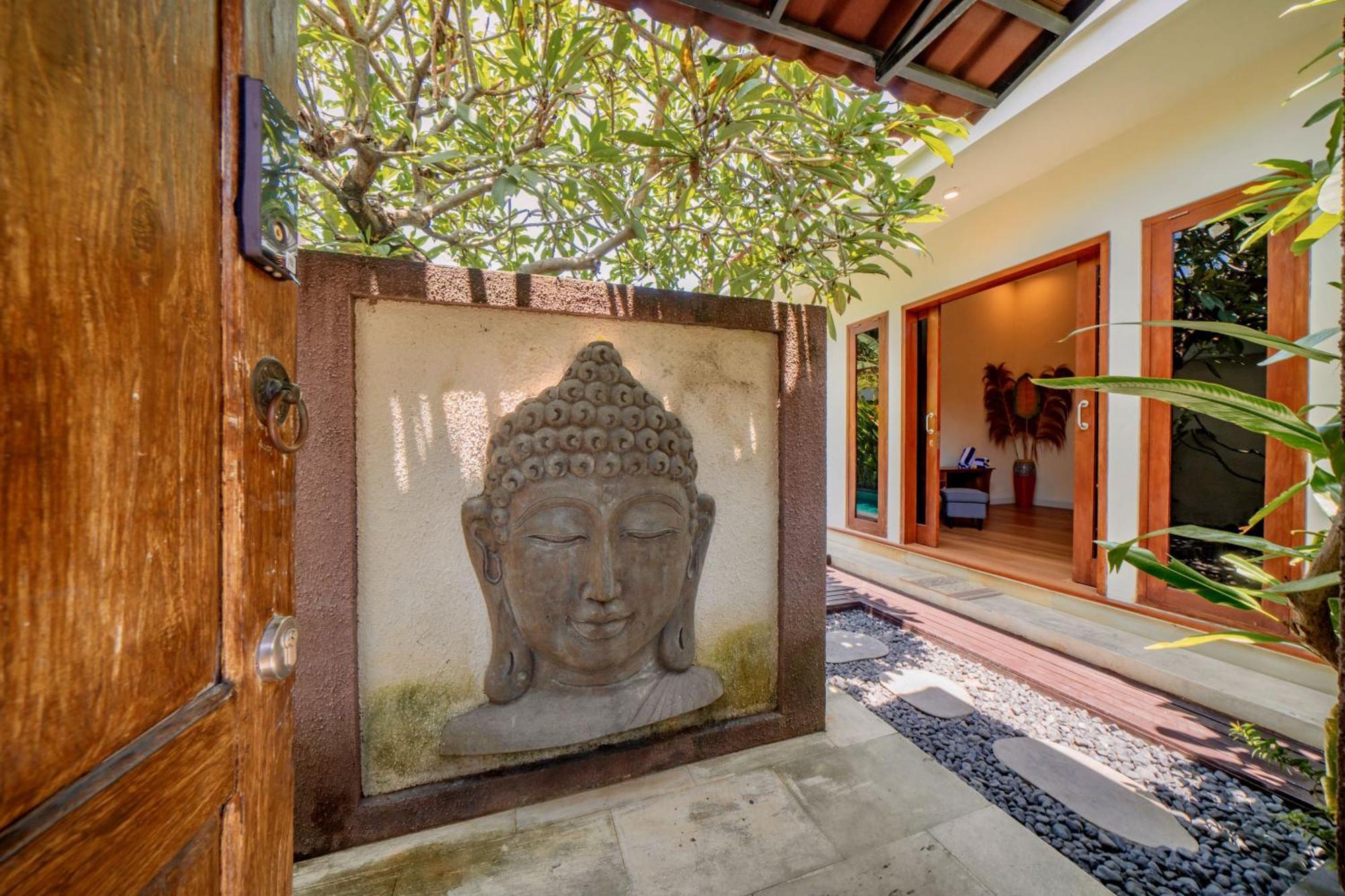 Villa Paradise Seminyak Exterior photo